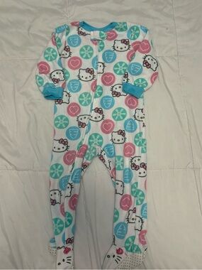 HELLO KITTY SLEEPER 18M